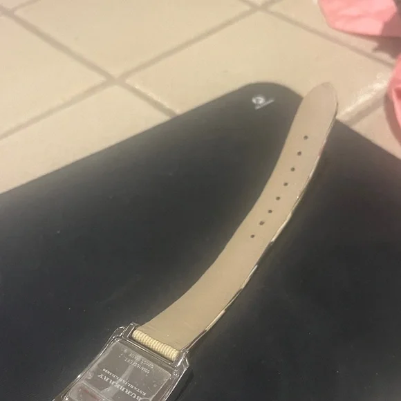 Burberry Beige and Black Checkered Women's Watch - Picture 9 of 15